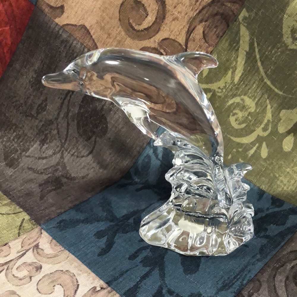 🐬EUC Genuine Crystal Dolphin 🐬 Paperweight